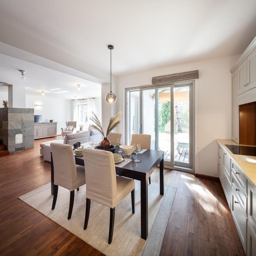 Silver Willow Luxury Apartment Шопрон Екстериор снимка